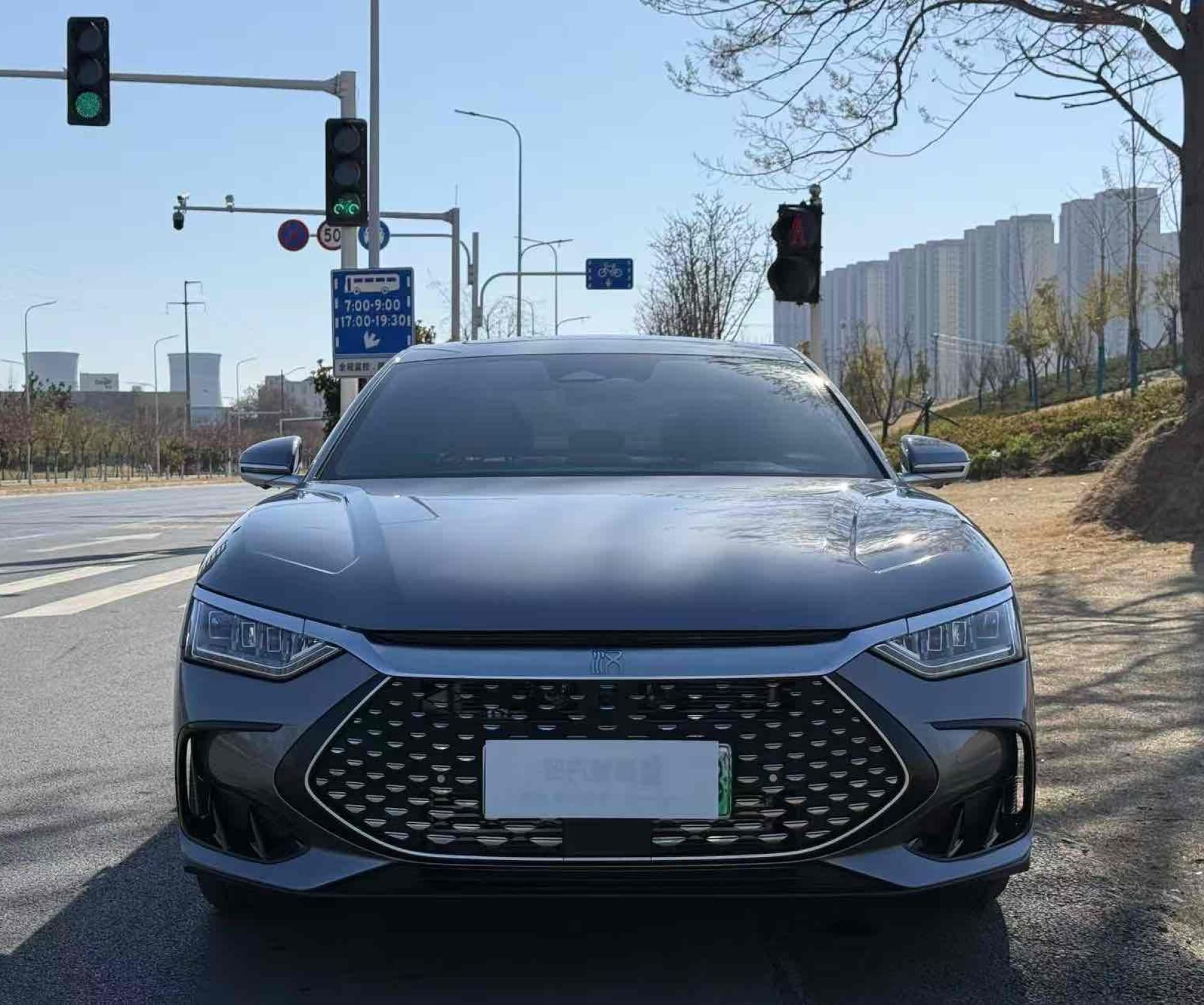 Used Byd Han 2024 Model Dm-I Honor Edition 121km Prestige Edition Hybrid Electric Vehicles Car Sedan Auto vehicle photo 1