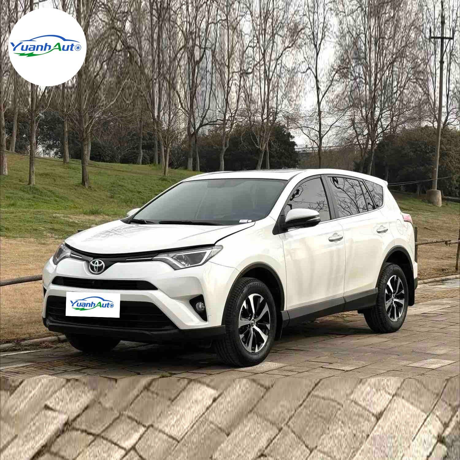 2016 Toyota Rav4 vehicle photo 1