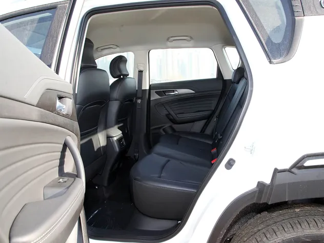 2021 Changan CS35 Plus 1.6L Petrol SUV — source image 16