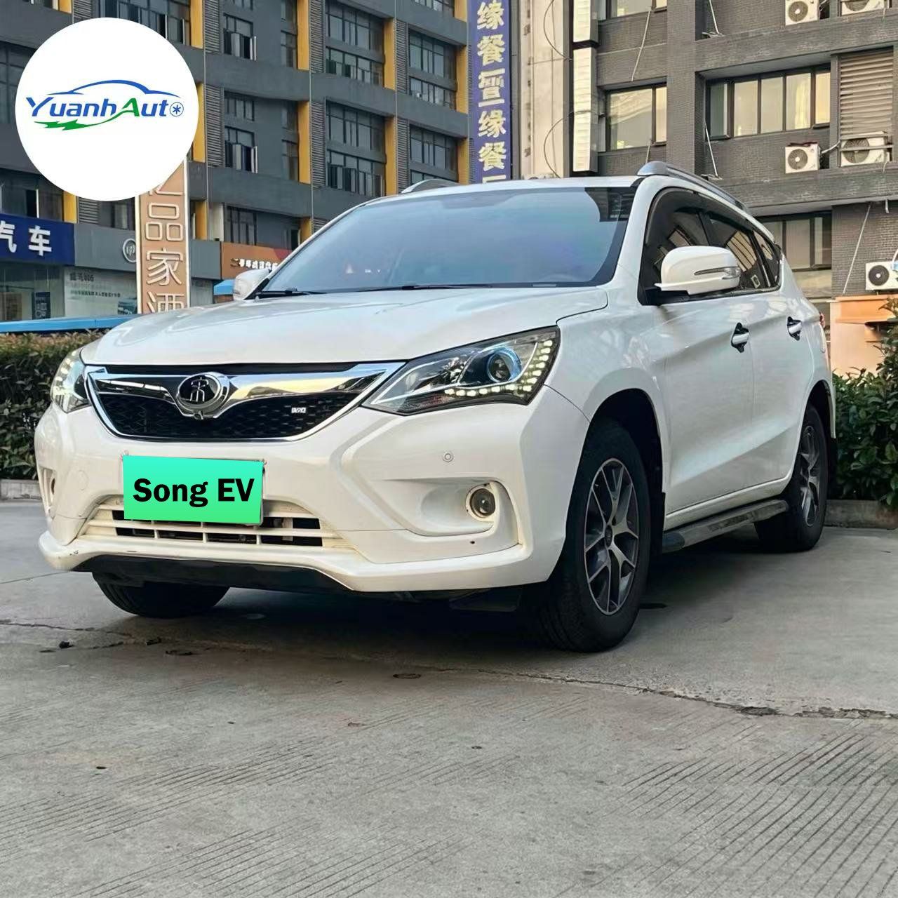 2017 BYD Song vehicle photo 1