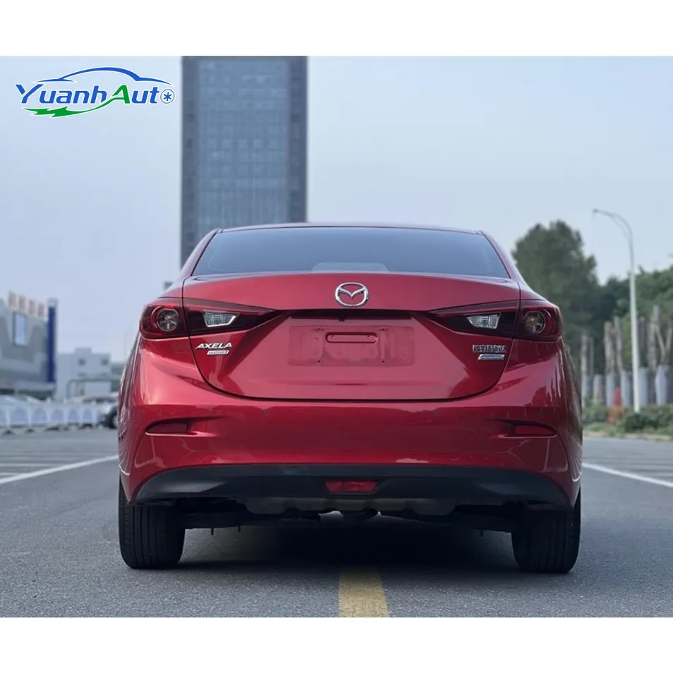 2017 Mazda 3 1.5L Sedan — source image 11