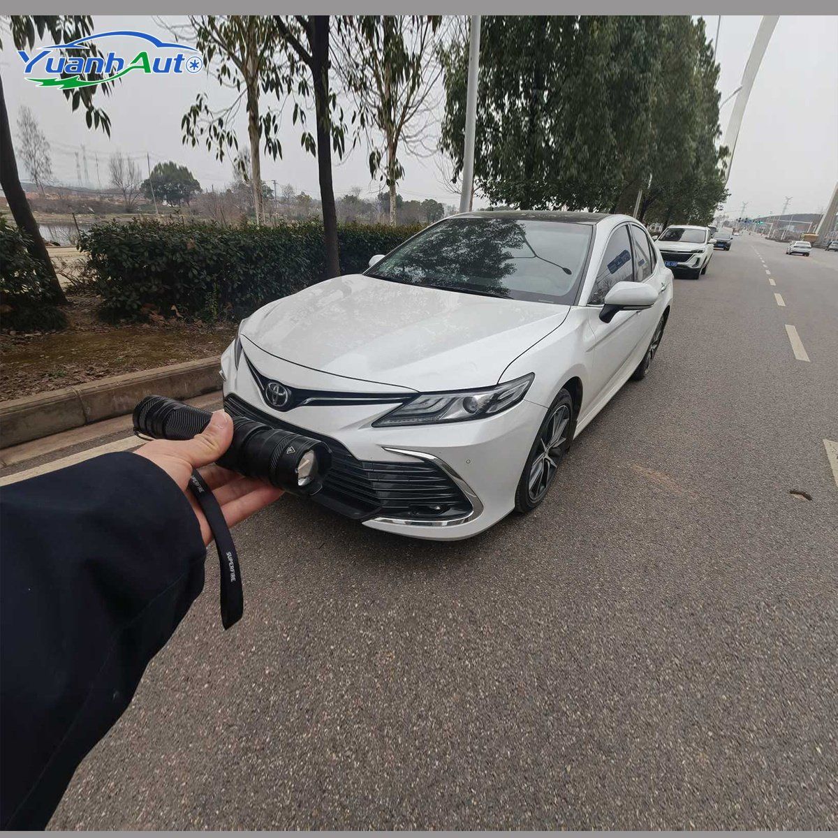 2021 Toyota Camry vehicle photo 1
