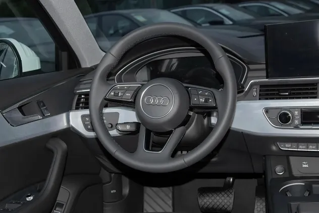 2025 Audi A4L 2.0T Petrol — source image 16
