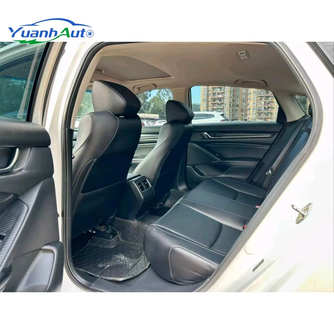 2018 Honda Accord Petrol Sedan — source image 15