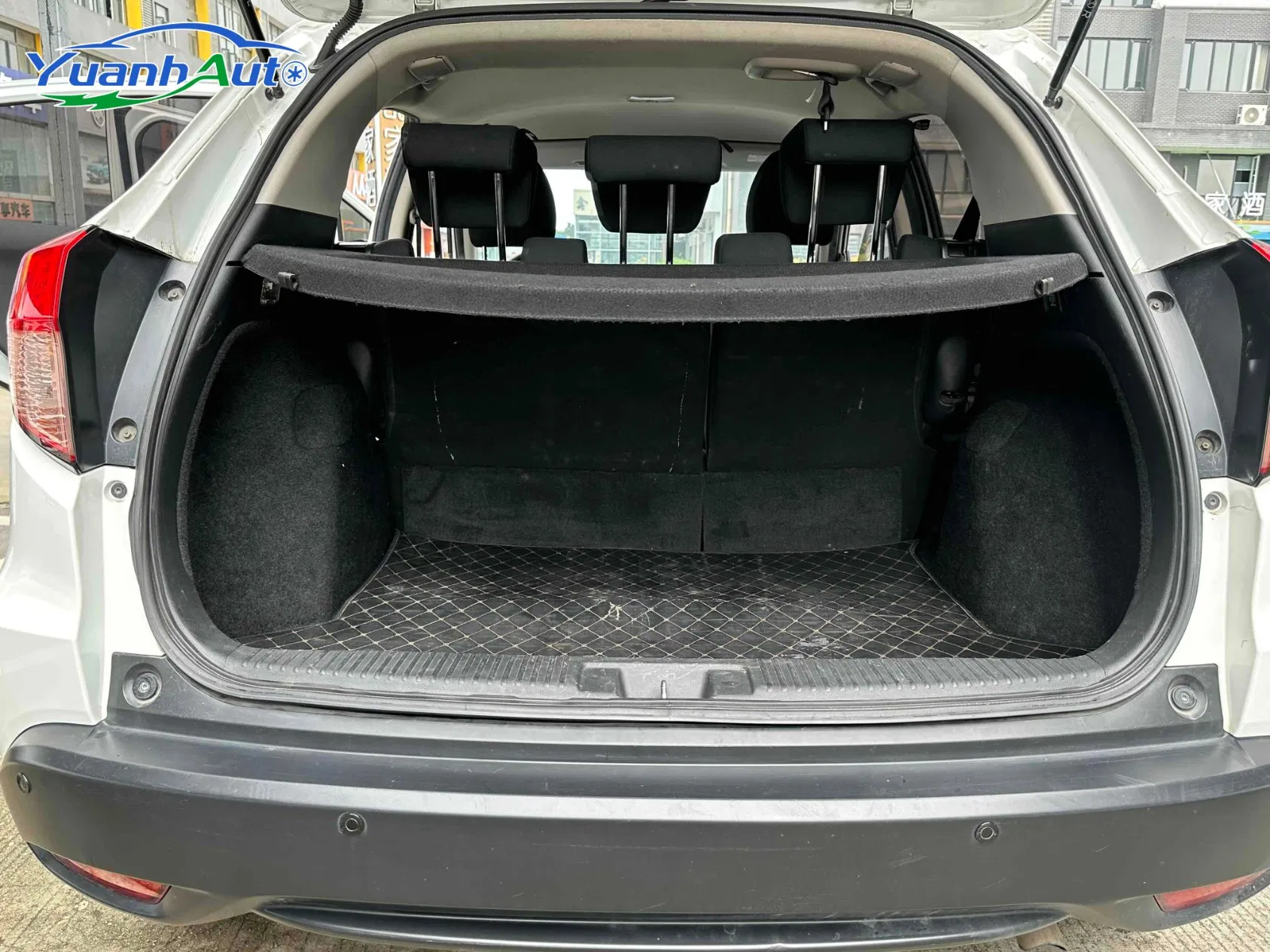 2015 Honda Vezel Petrol SUV — source image 6