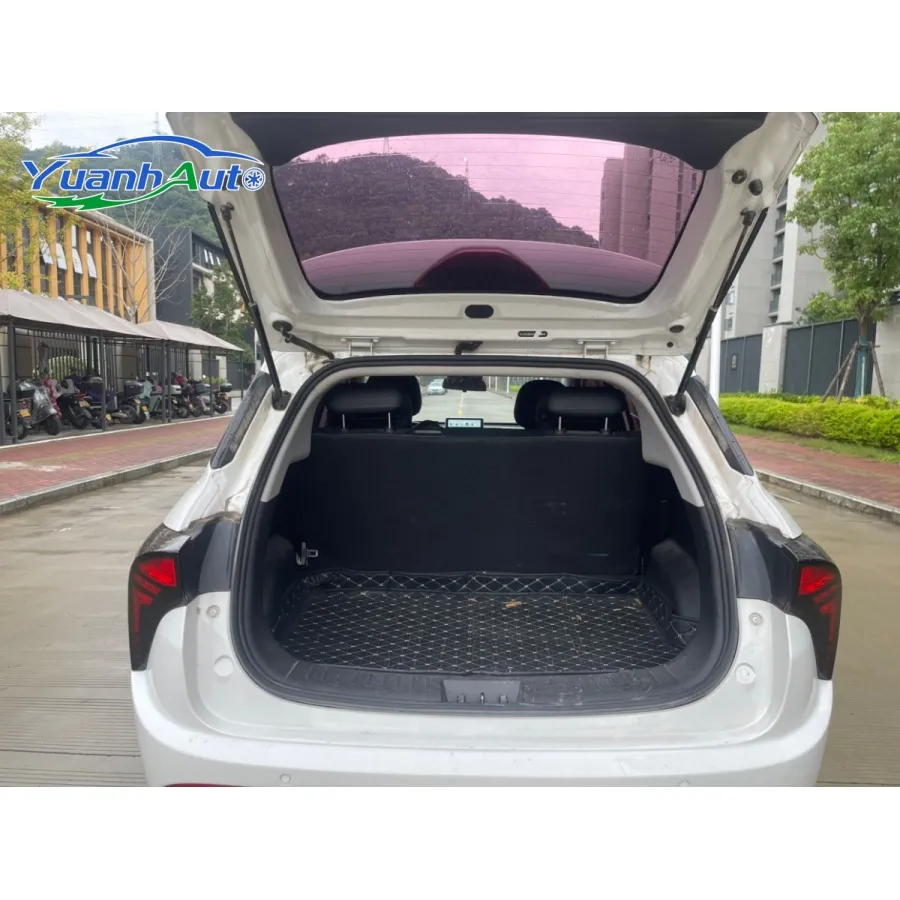 2022 Neta V400 SUV — source image 17