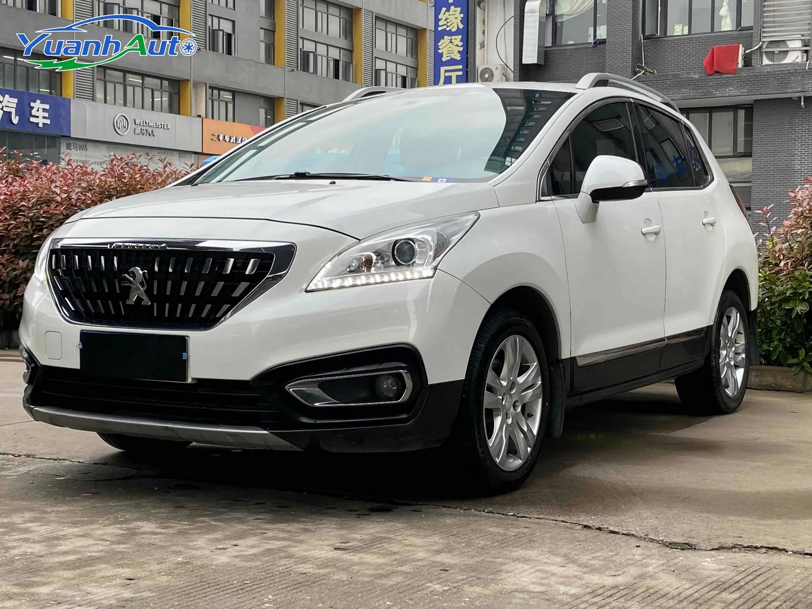 2020 Peugeot 3008 Petrol SUV — source image 8