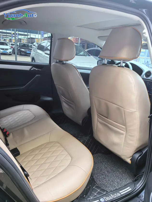 2015 Volkswagen Jetta 1.6L Petrol Sedan — source image 20