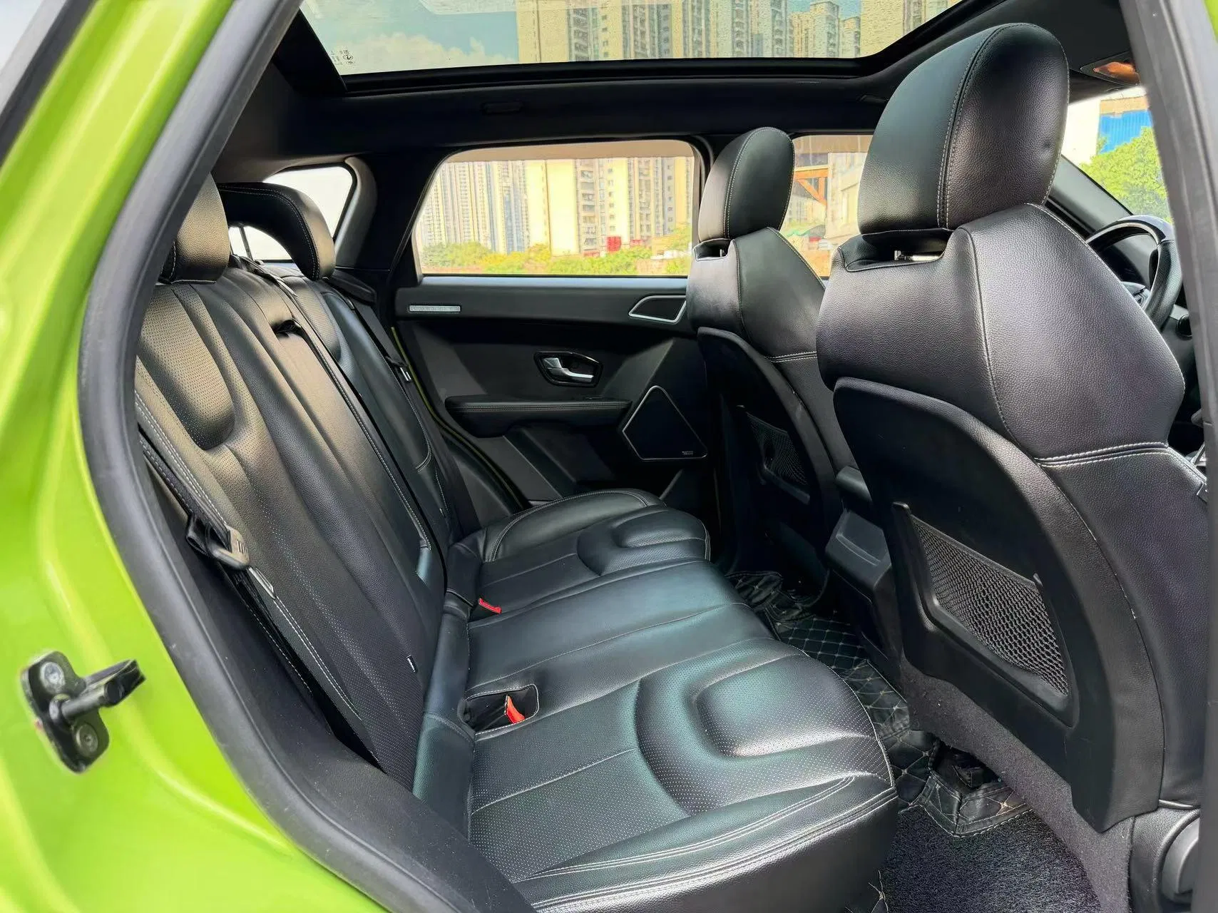 Landwind X7 Petrol SUV — source image 14