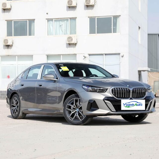 2024 BMW I5 vehicle photo 1