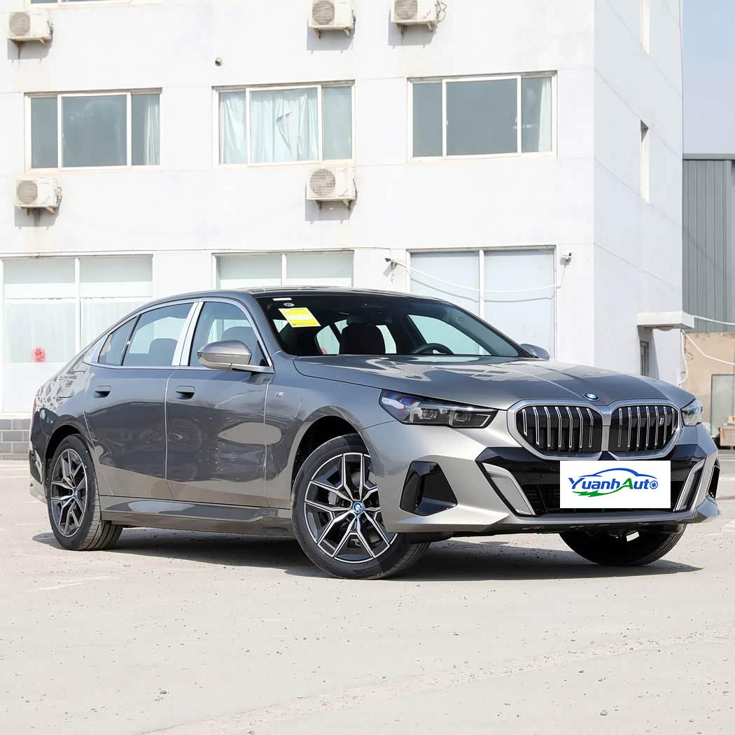 2024 BMW I5 vehicle photo 1