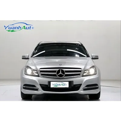 2011 Mercedes-Benz C-Class — source image 9
