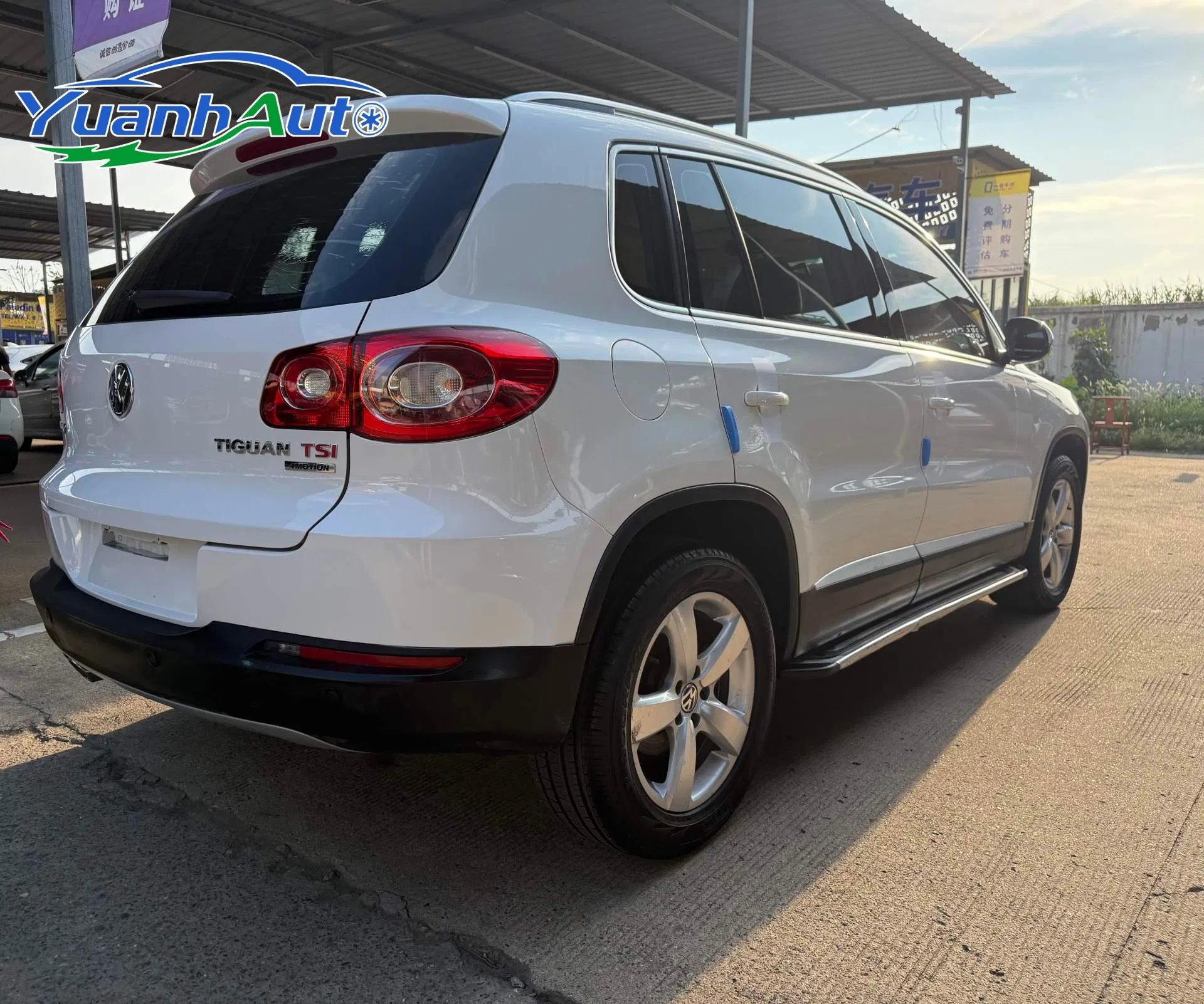 2012 Volkswagen Tiguan Petrol SUV — source image 16