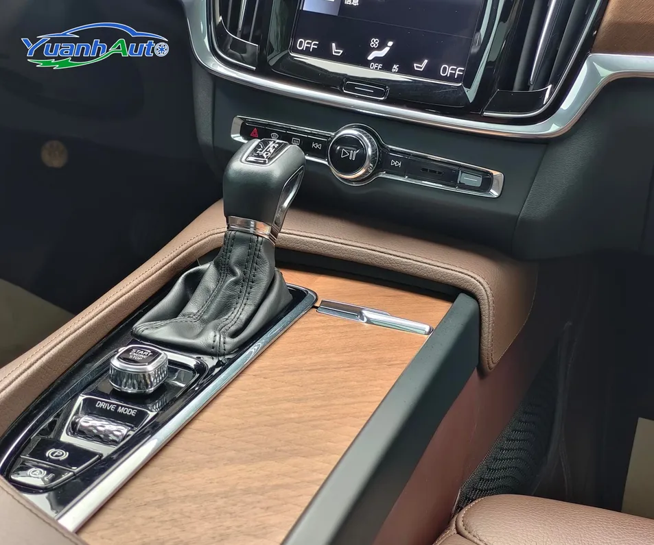 2020 Volvo S90 Sedan — source image 16
