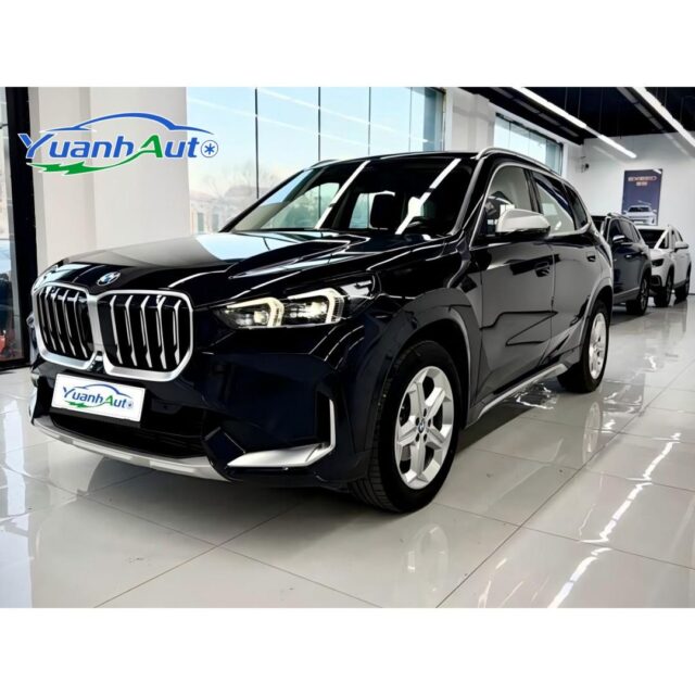2023 BMW X1 vehicle photo 1