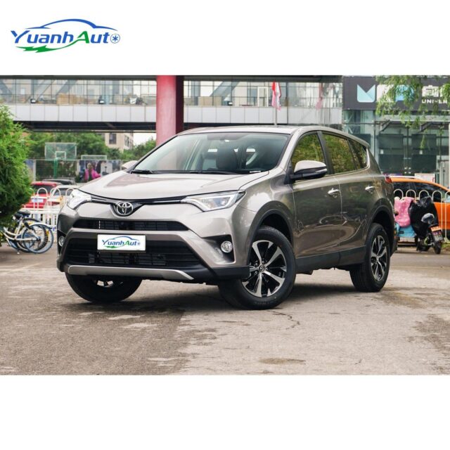 Toyota RAV4 vehicle photo 1