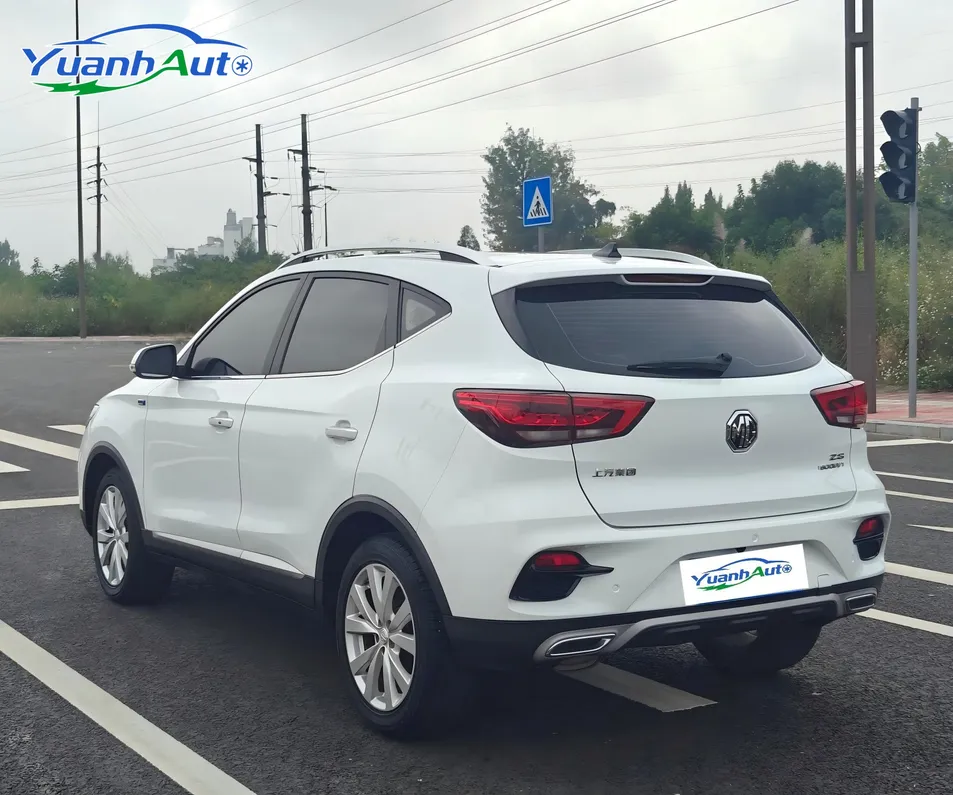 2020 MG ZS Petrol SUV — source image 12