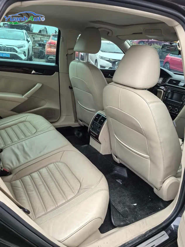 2011 Volkswagen Passat Petrol Sedan — source image 16
