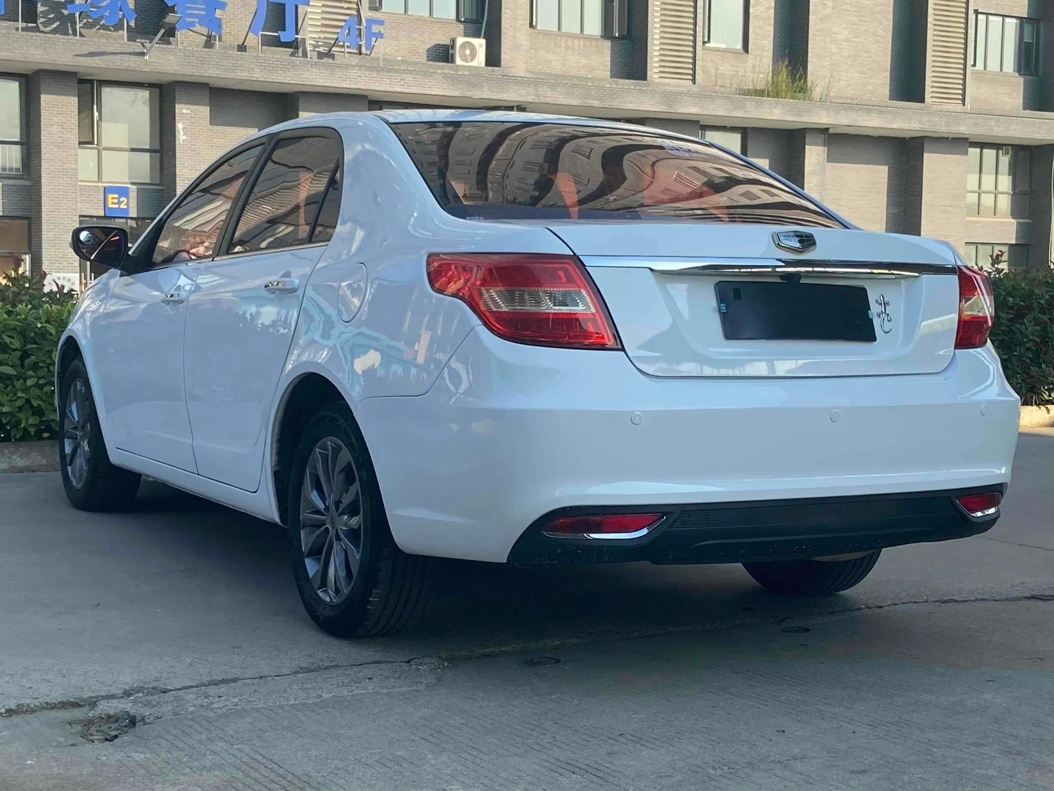2017 Geely Vision vehicle photo 7