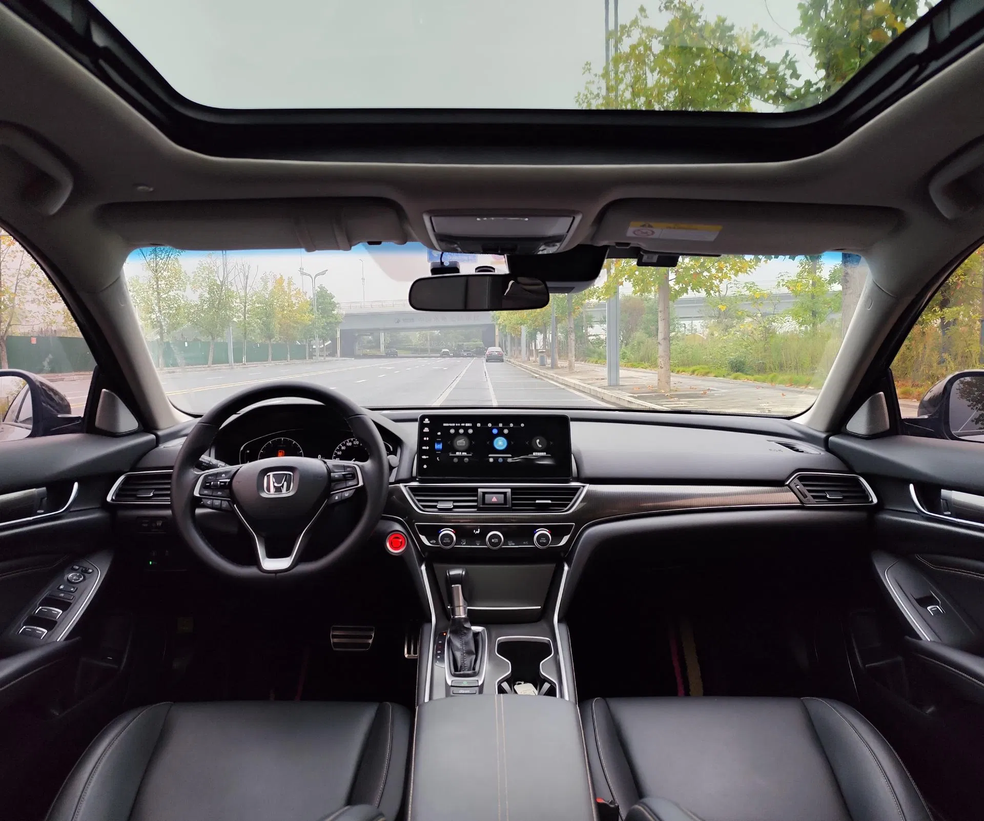 2022 Honda Accord — source image 12