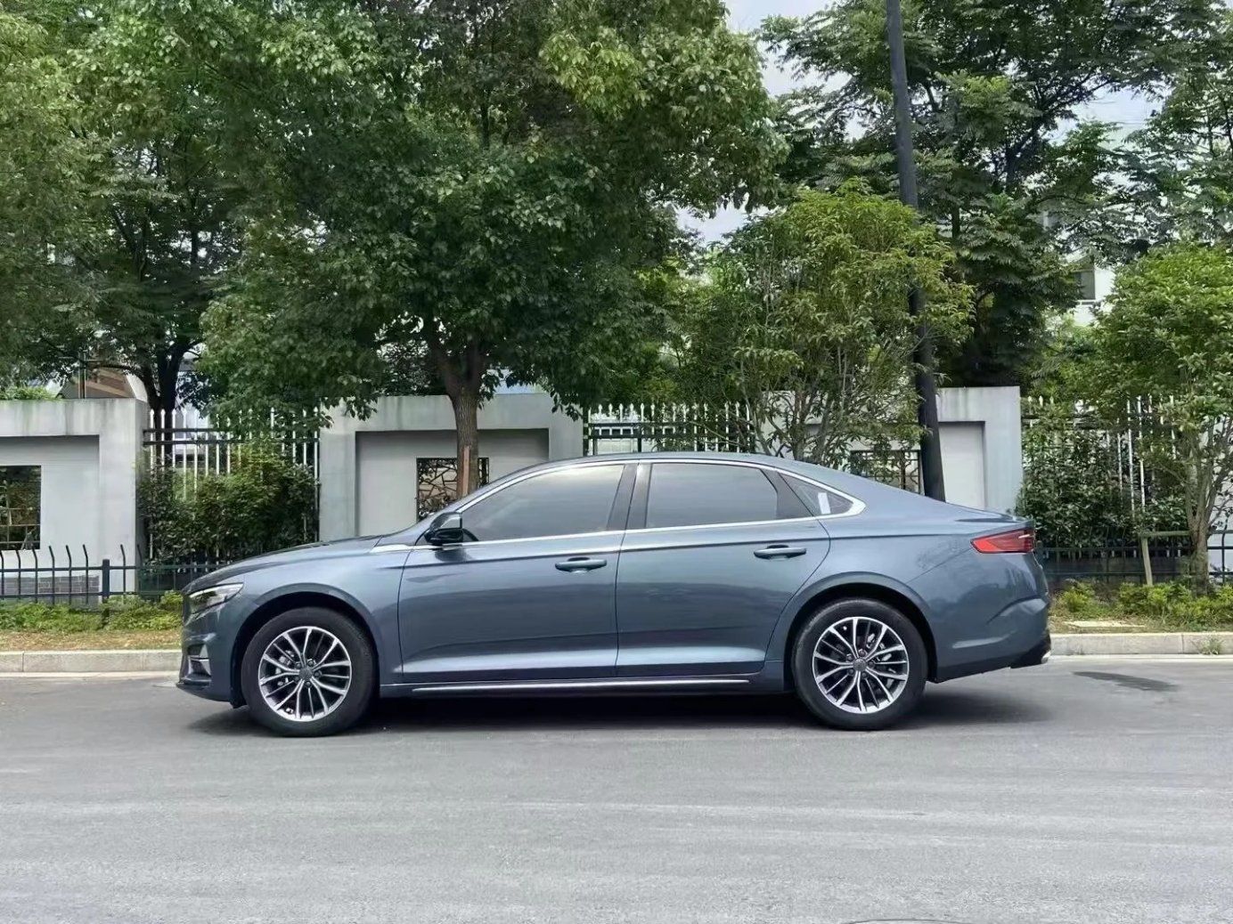 2022 Geely Xingrui vehicle photo 1