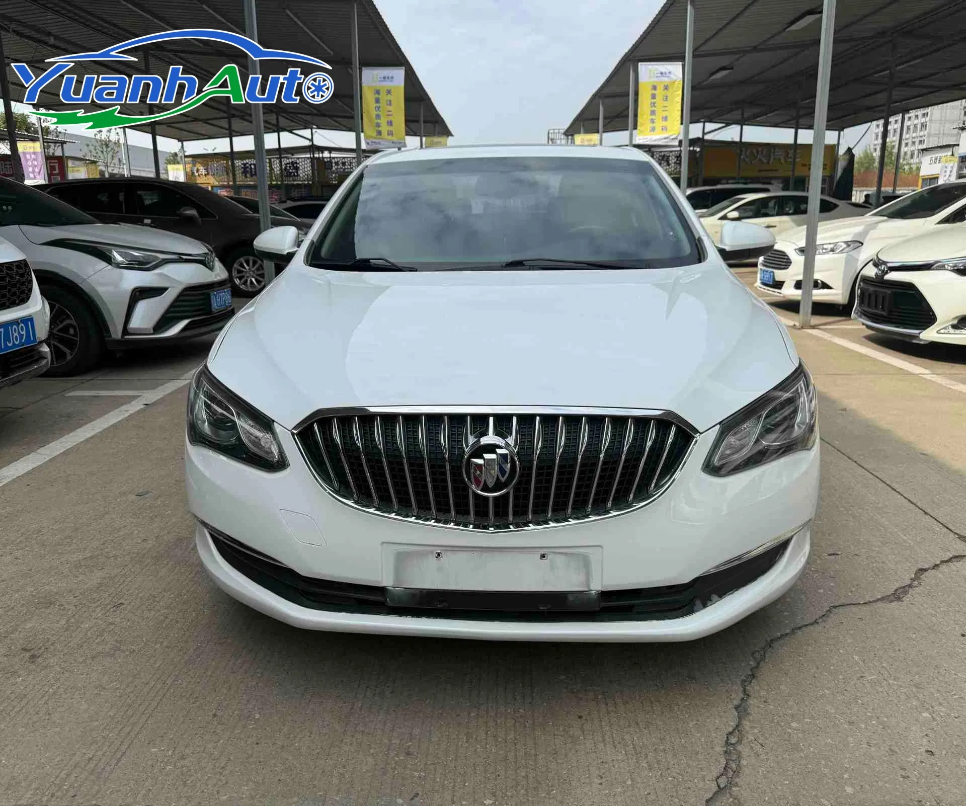 2015 Nissan Excelle vehicle photo 4
