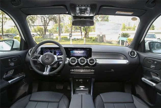 2025 Mercedes-Benz EQB 260 Electric SUV — source image 10