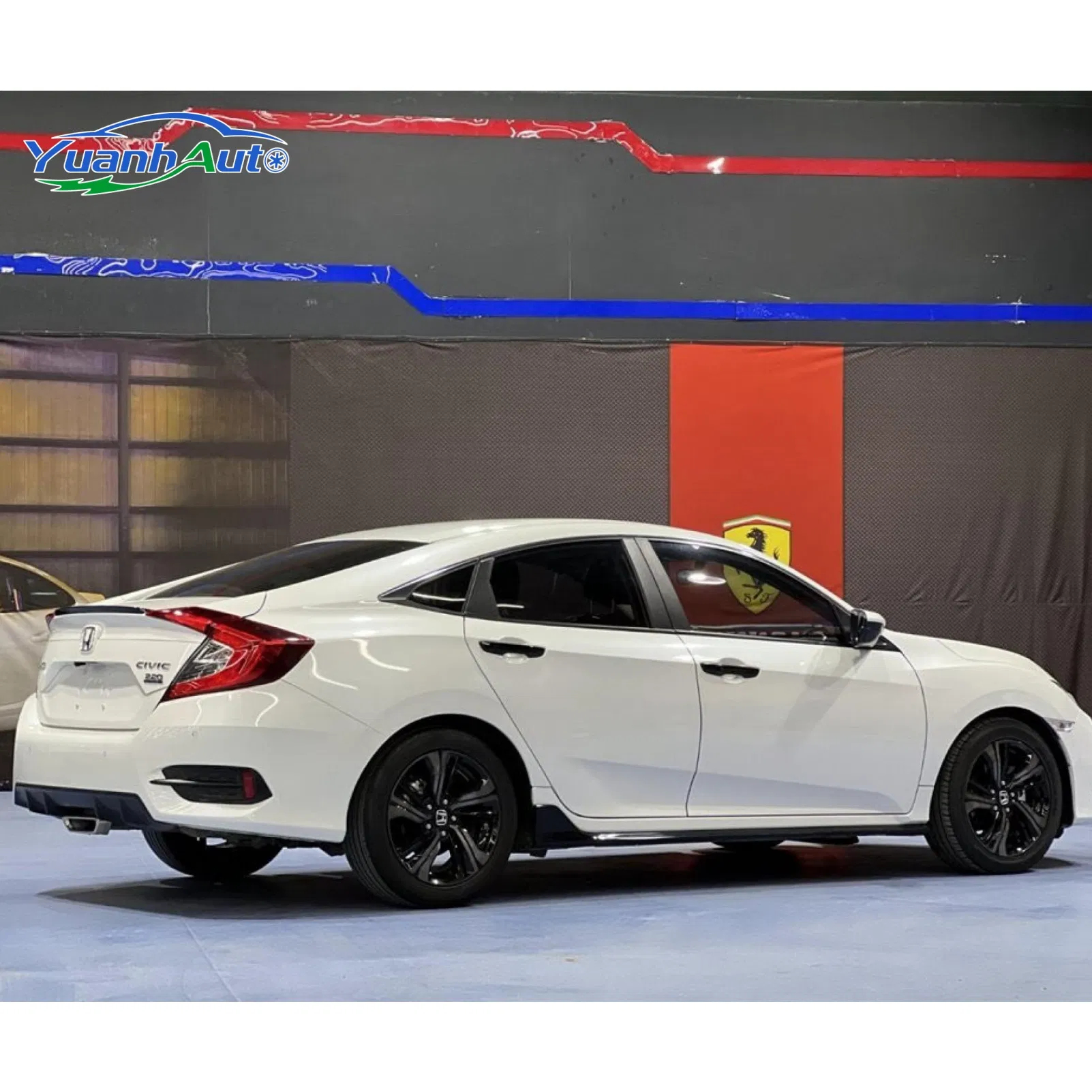 2019 Honda civic vehicle photo 7
