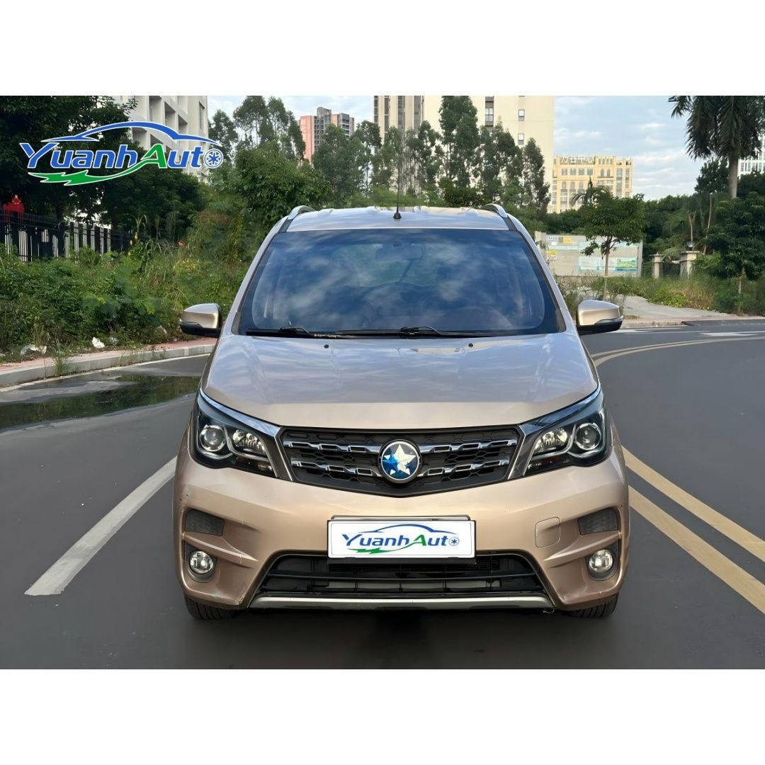 2017 Changan Venucia M50V vehicle photo 1