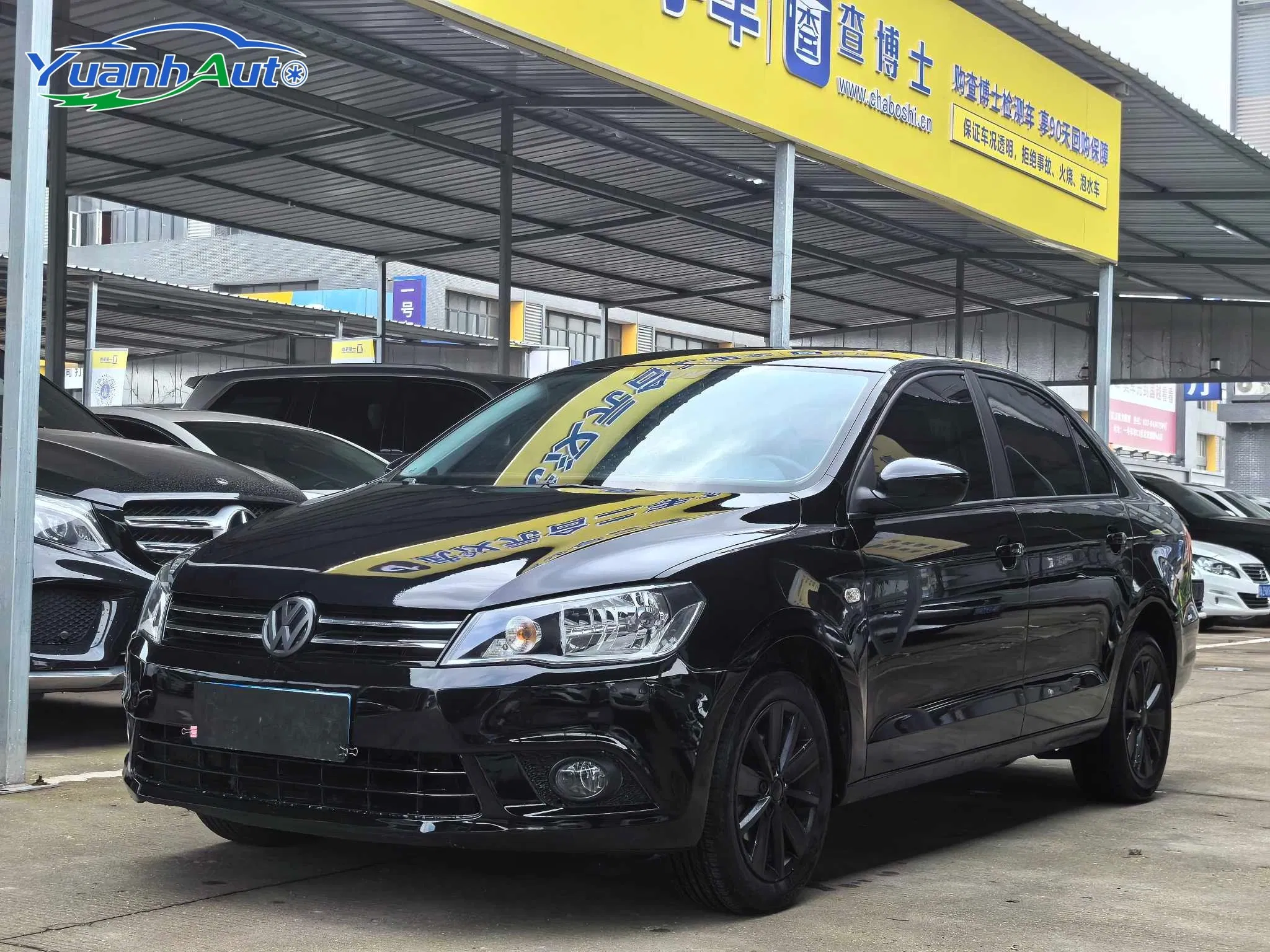 2015 Volkswagen Jetta Petrol Sedan — source image 2