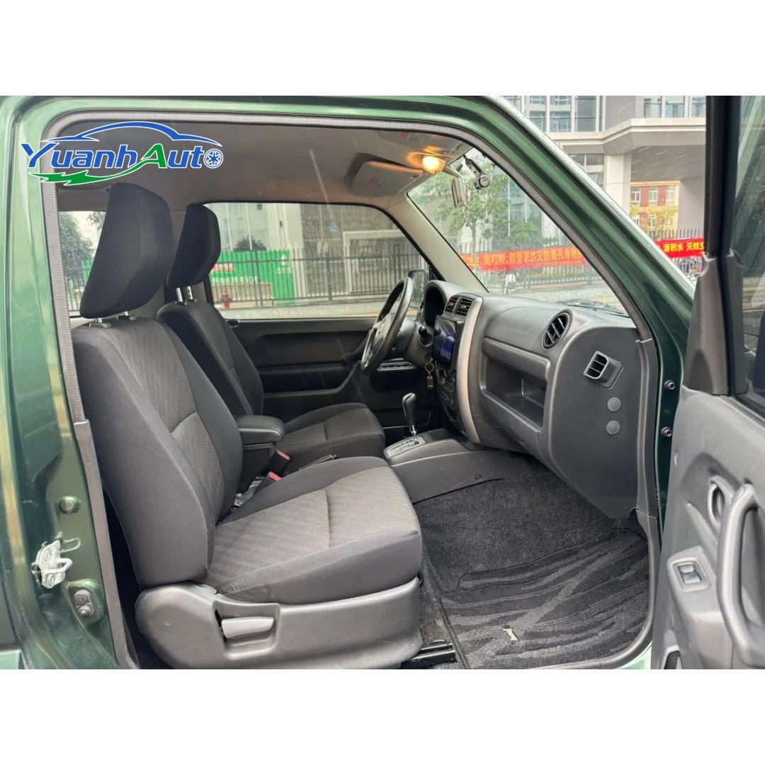 2015 Suzuki Jimny vehicle photo 6