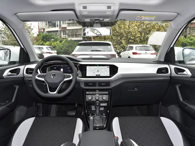 2023 Volkswagen Tacqua 1.2T Petrol SUV — source image 14
