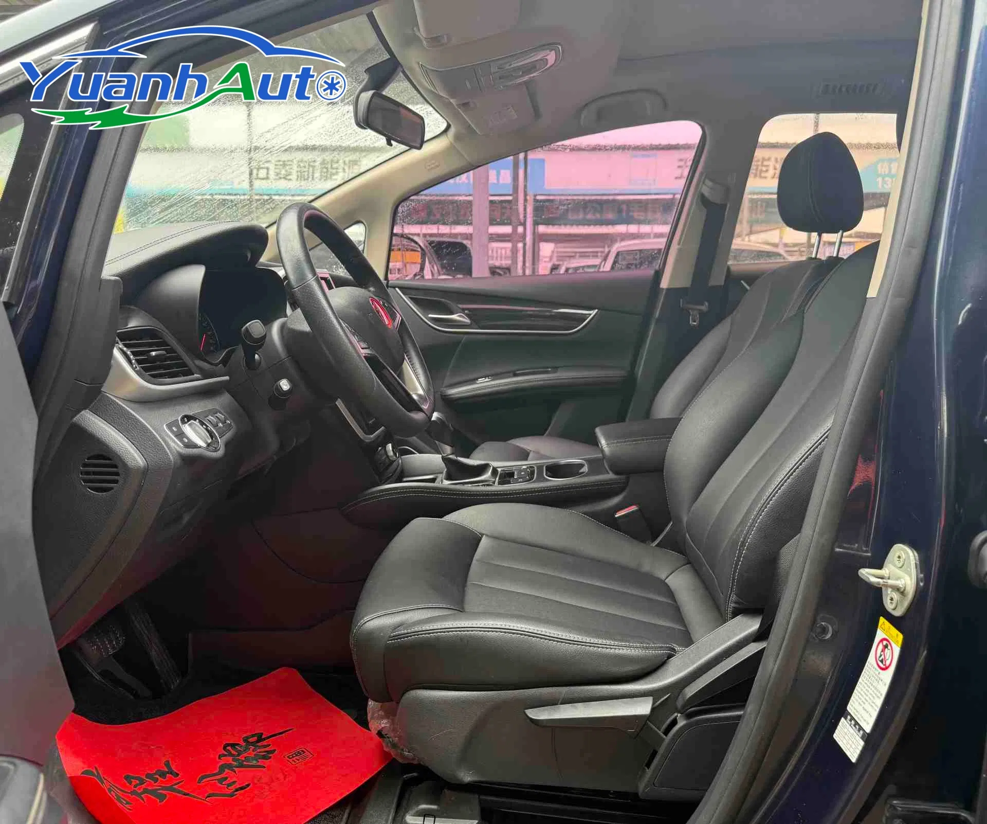 2017 BYD Song Max Petrol MPV — source image 6