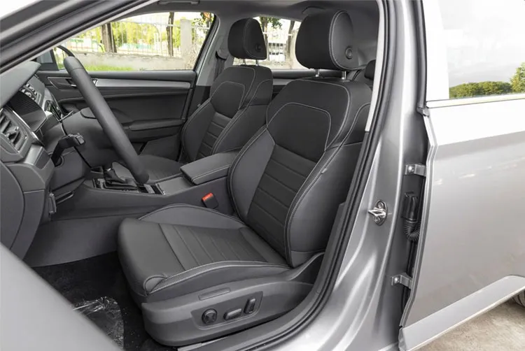 Skoda Superb 1.4T Petrol Sedan — source image 10