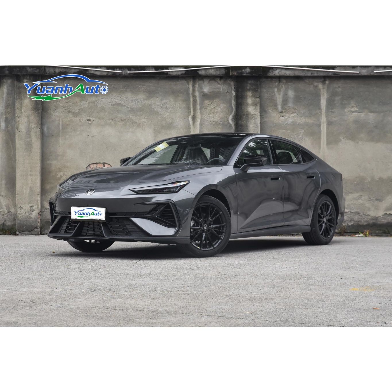 Changan UNI-V vehicle photo 1