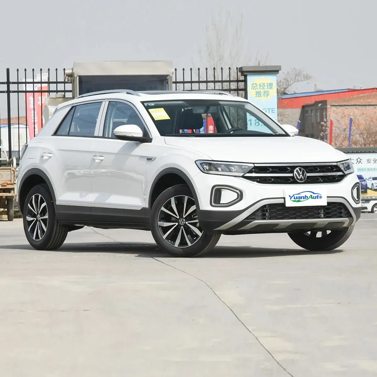 2023 VW T-ROC vehicle photo 7