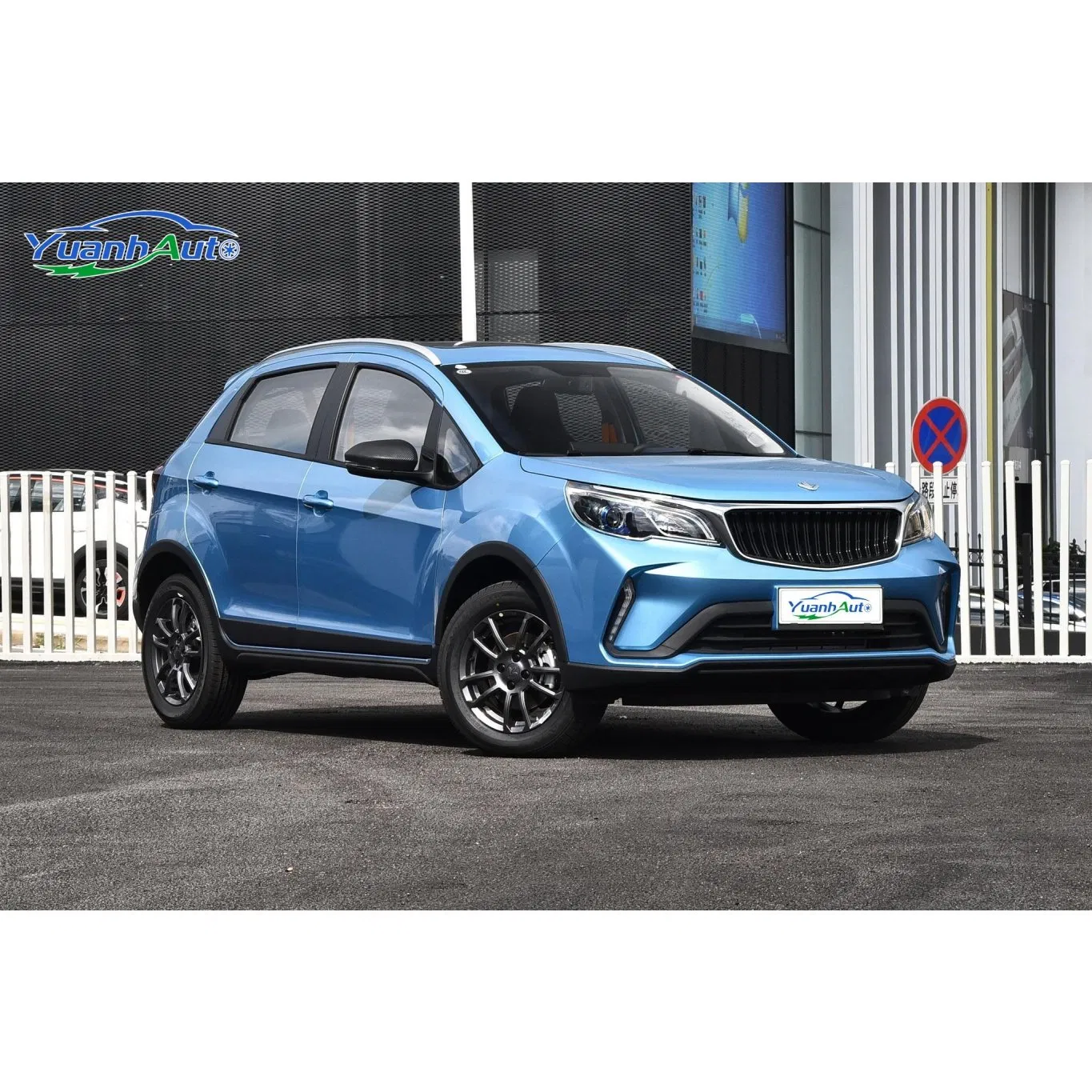 Geely Livan X3 Pro vehicle photo 4