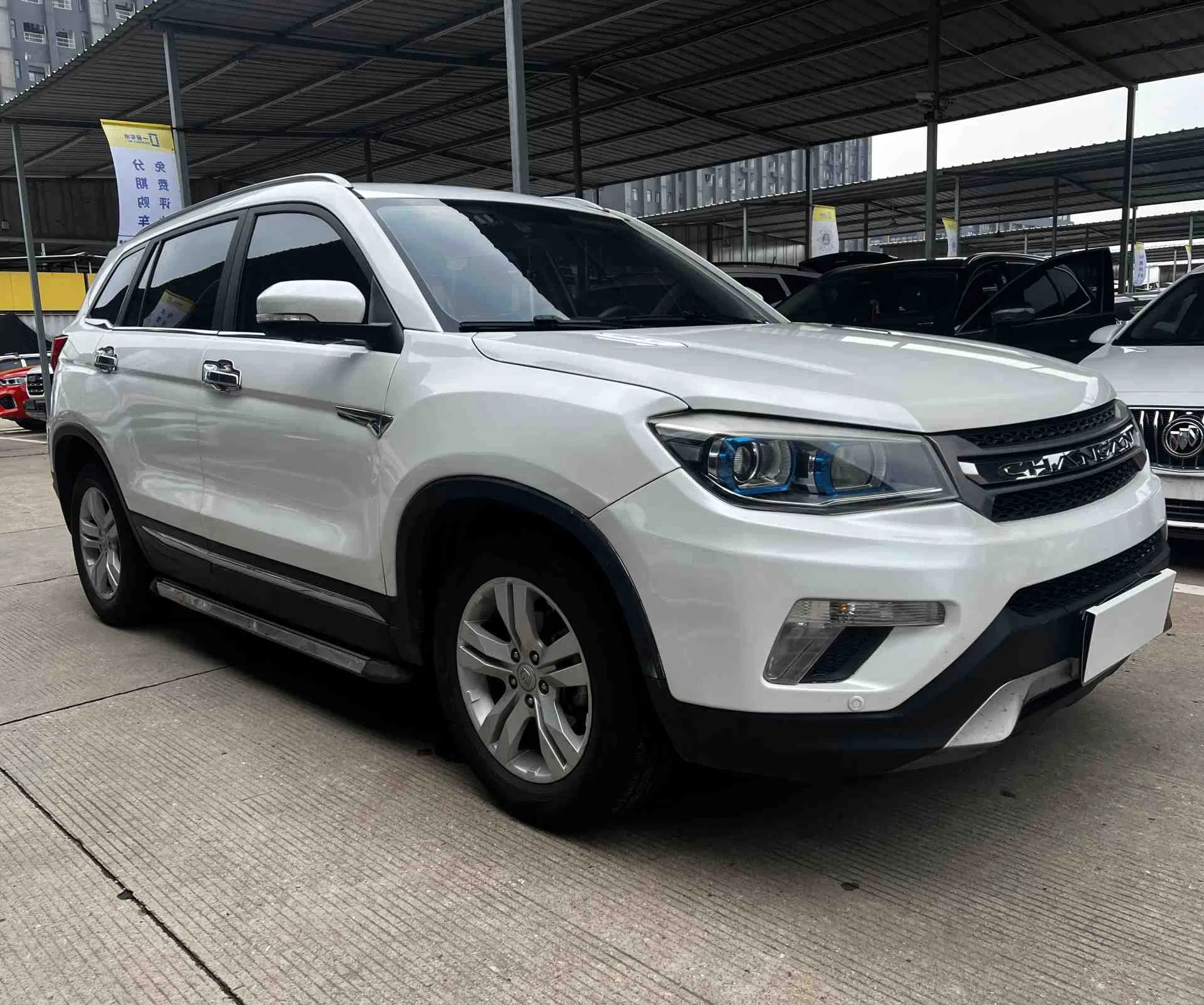 2016 Changan CS75 Petrol SUV — source image 3