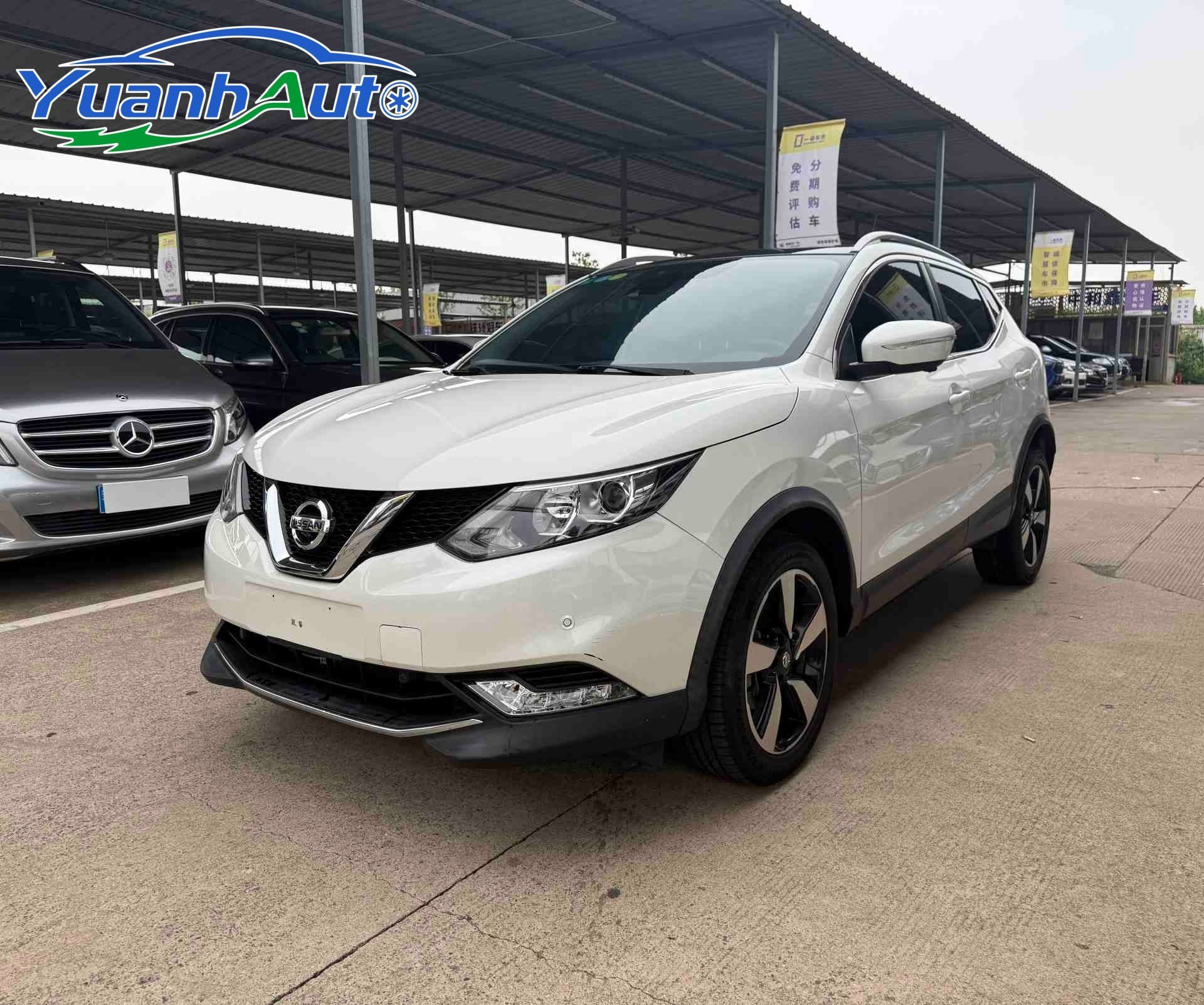2017 Nissan Qashqai vehicle photo 1
