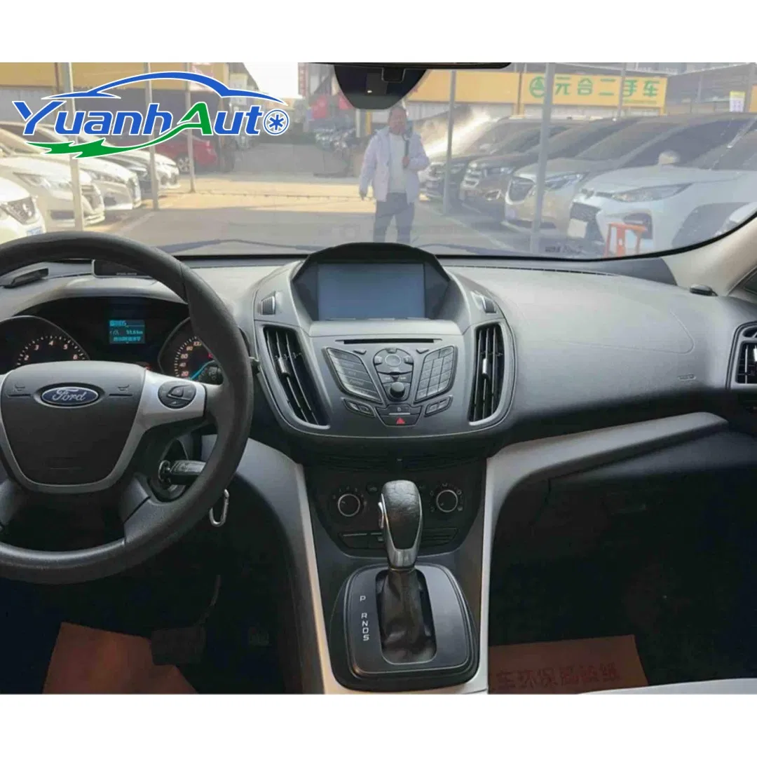 2013 Ford Kuga vehicle photo 5
