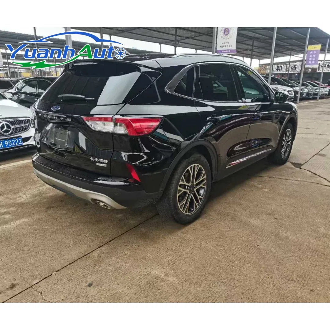 2020 Ford Escape EcoBoost Luxury SUV — source image 16