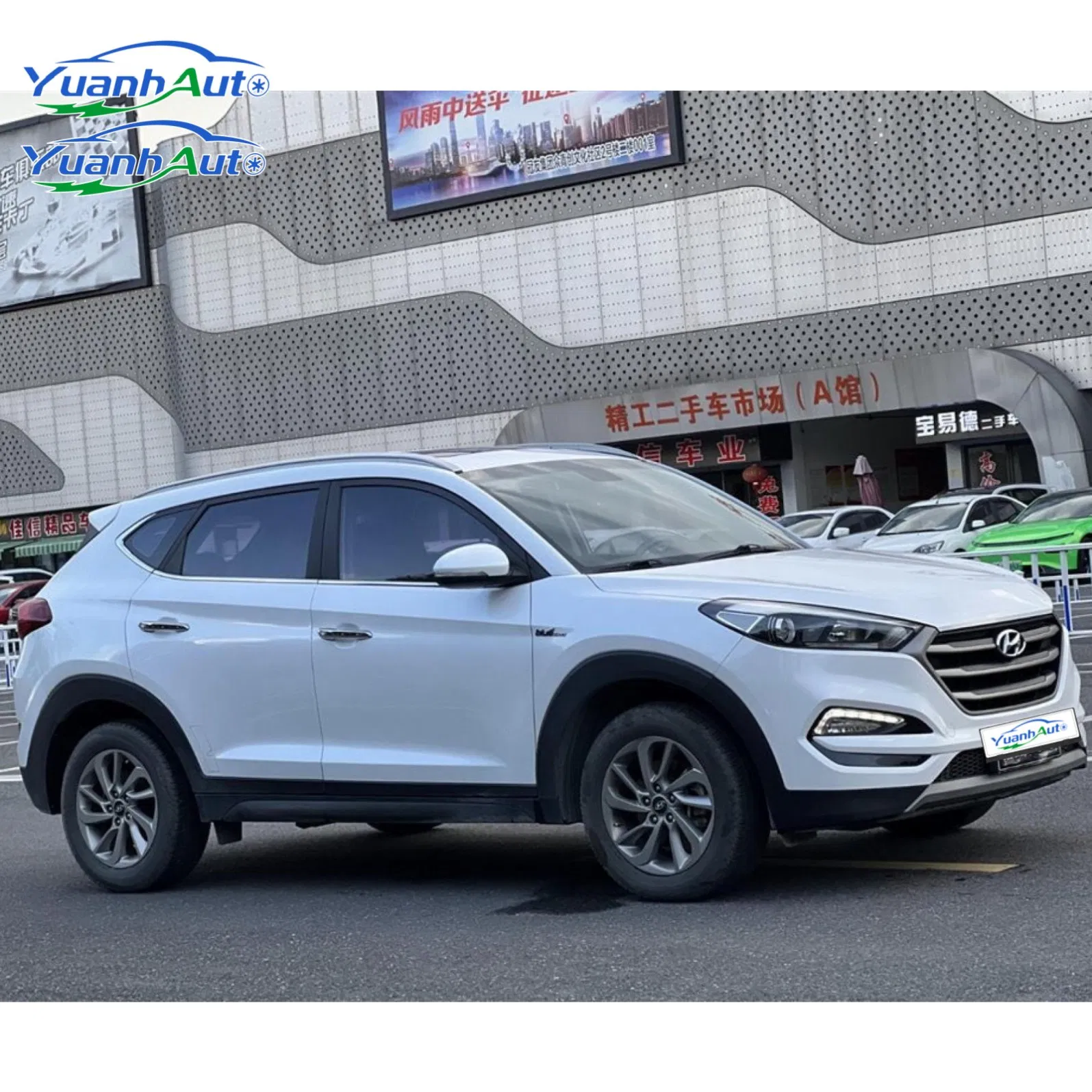 2015 Hyundai Tucson vehicle photo 7