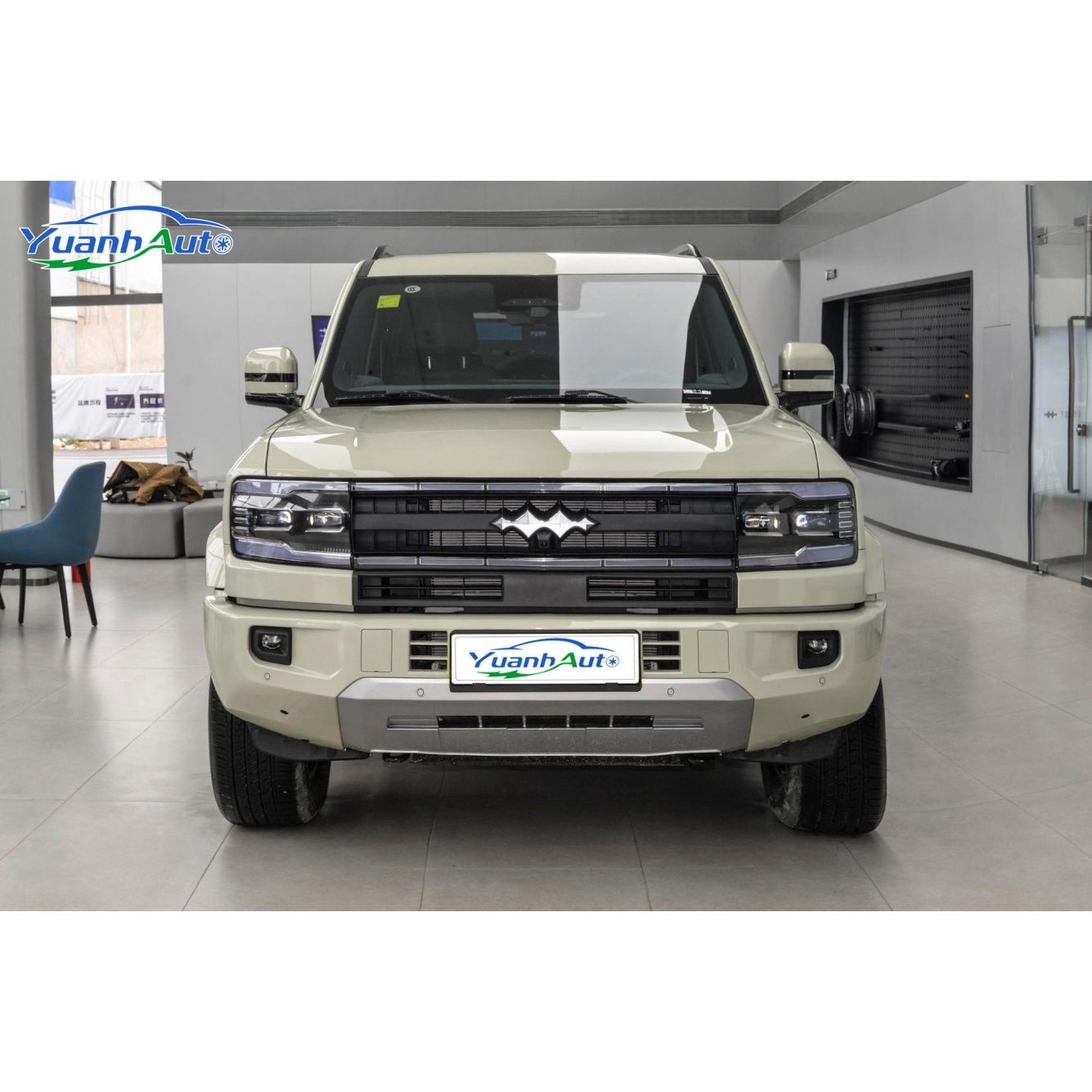 BYD Leopard 5 vehicle photo 1
