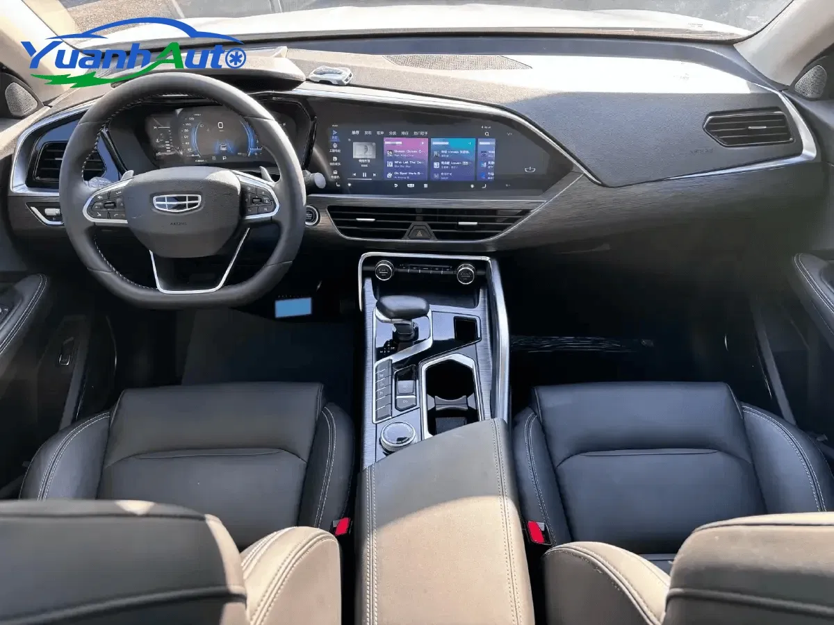 2020 Geely Tugella Petrol SUV — source image 11
