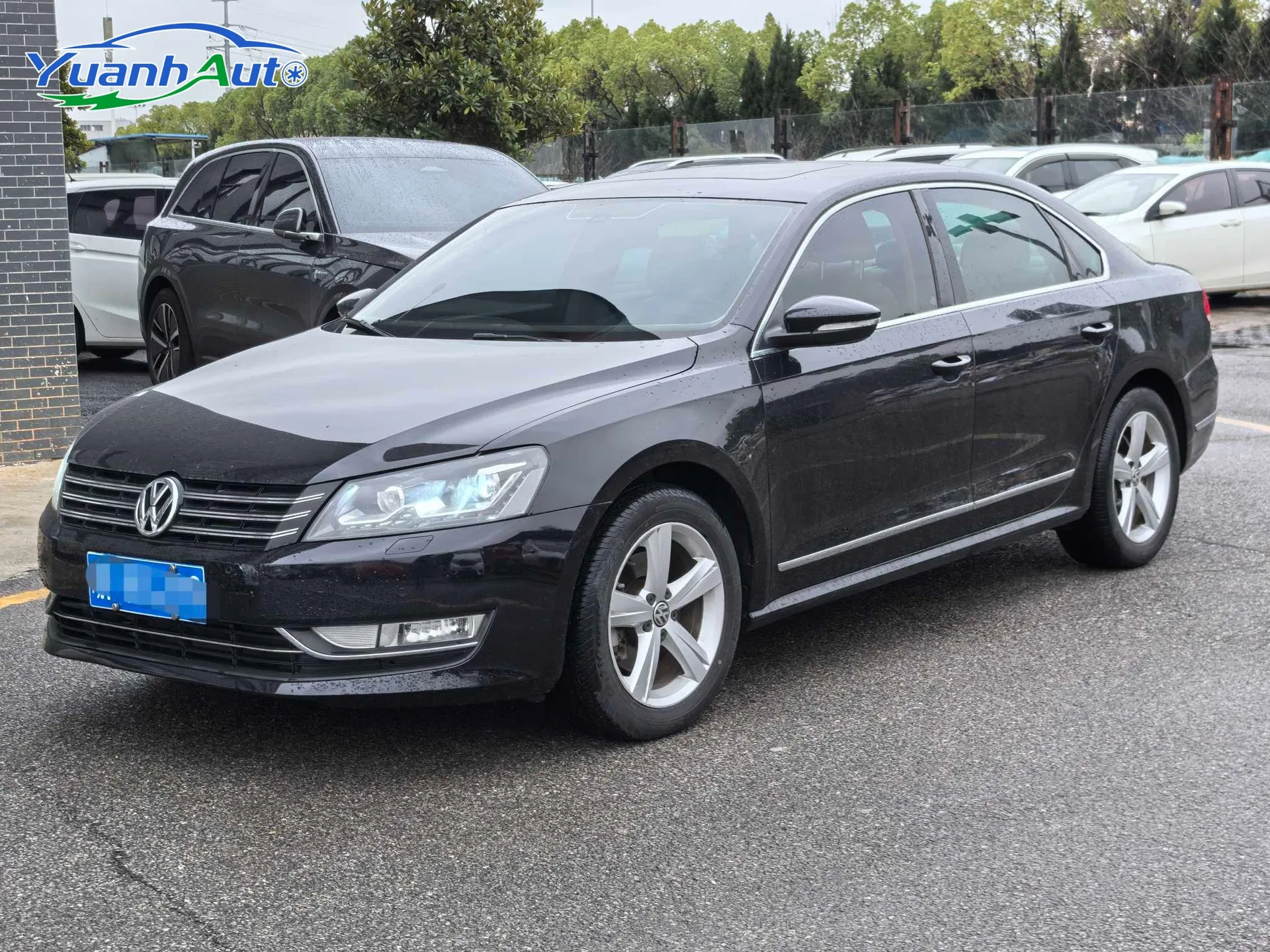 2011 Volkswagen Passat Petrol Sedan — source image 8