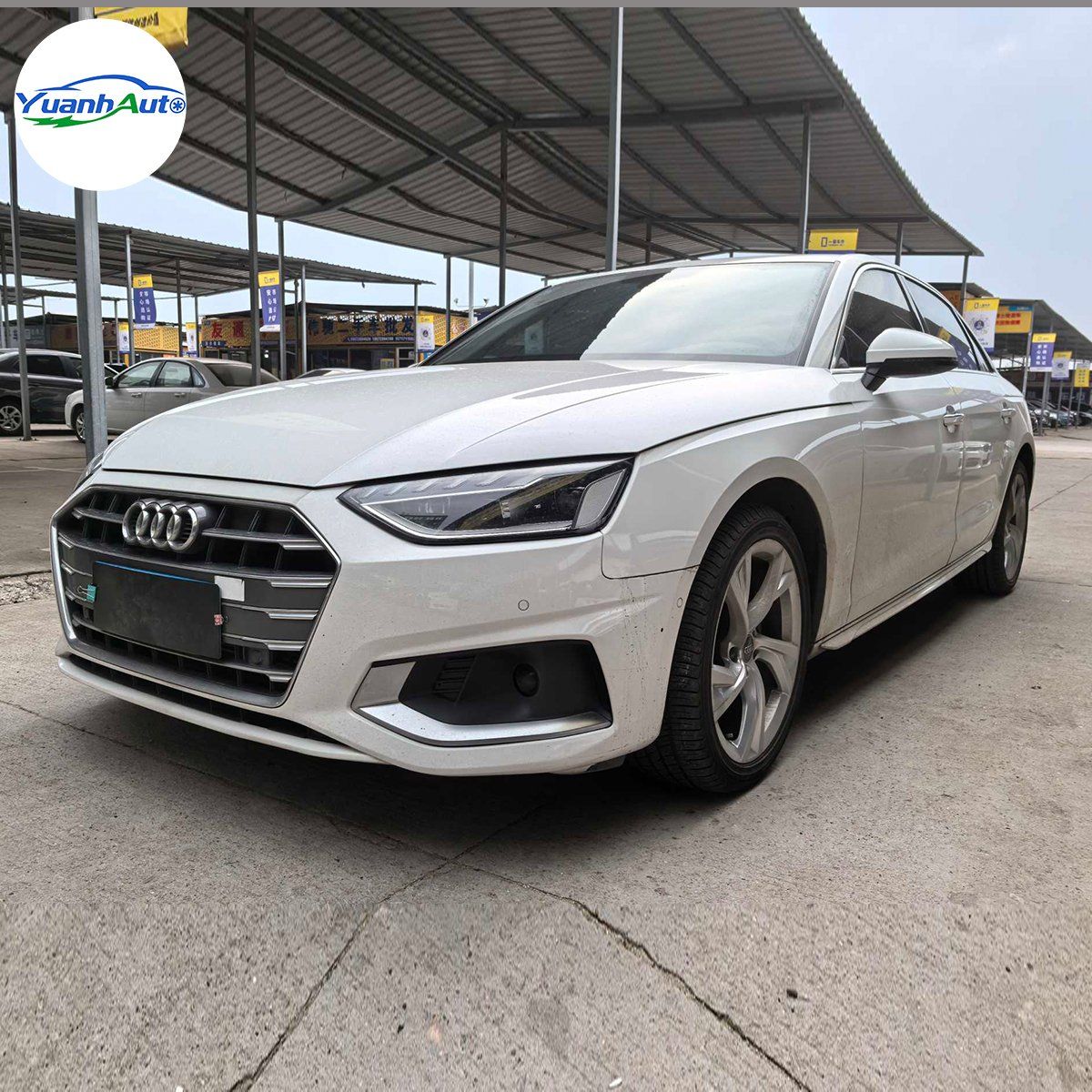 2020 Audi A4L vehicle photo 1