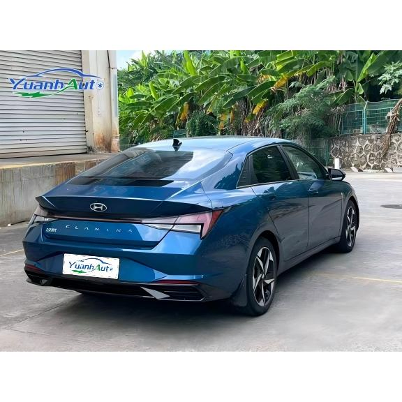 2021 Hyundai Elantra vehicle photo 7