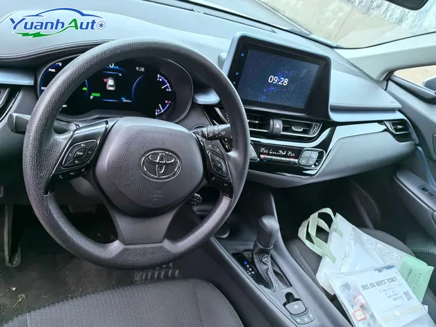 2018 Toyota Yaris Petrol SUV — source image 14