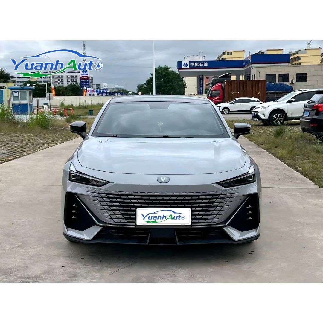 2022 Changan UNI-V vehicle photo 1