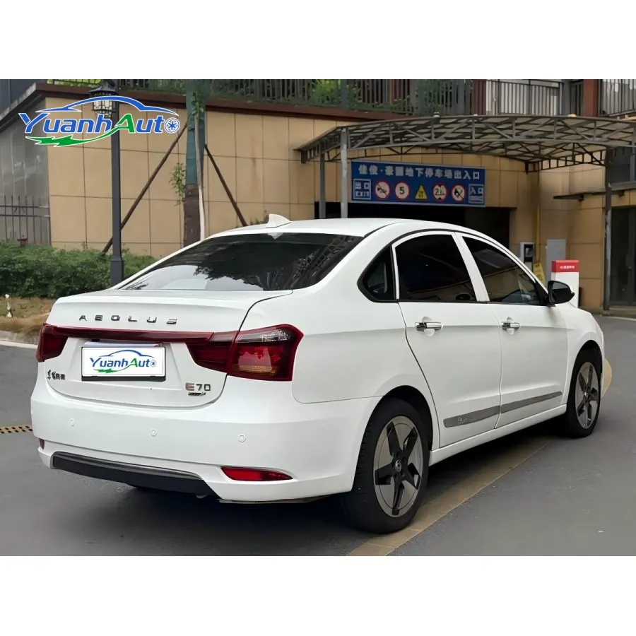 2021 Dongfeng E70 Hybrid — source image 12